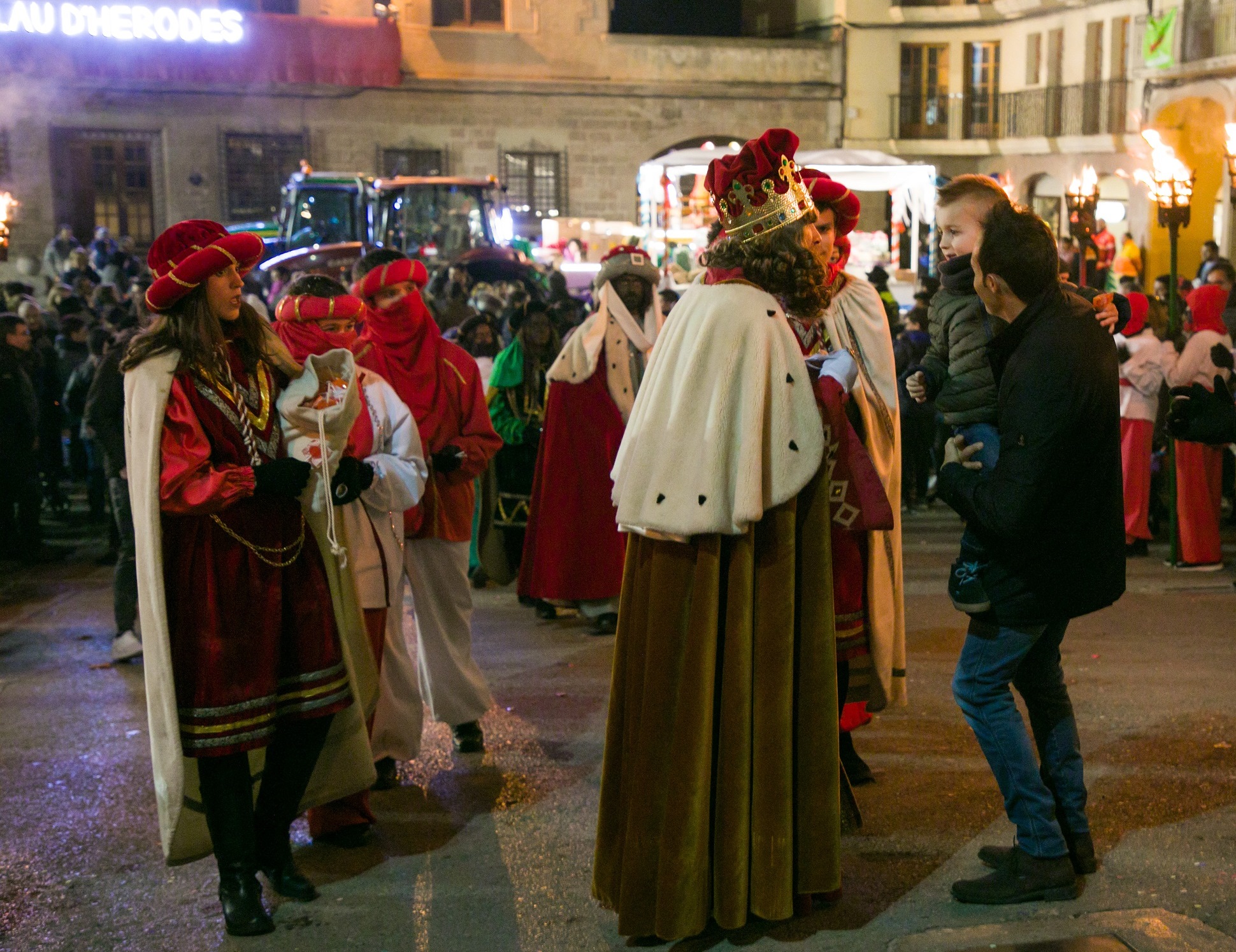 Un centenar de persones participaran a la cavalcada dels Reis Mags de Cardona