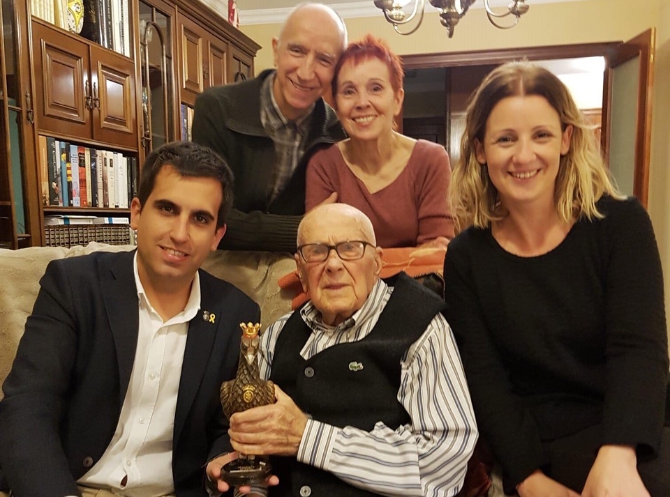 L'Ajuntament de Cardona felicita Estanislau Costa Vilalta el dia del seu centenari