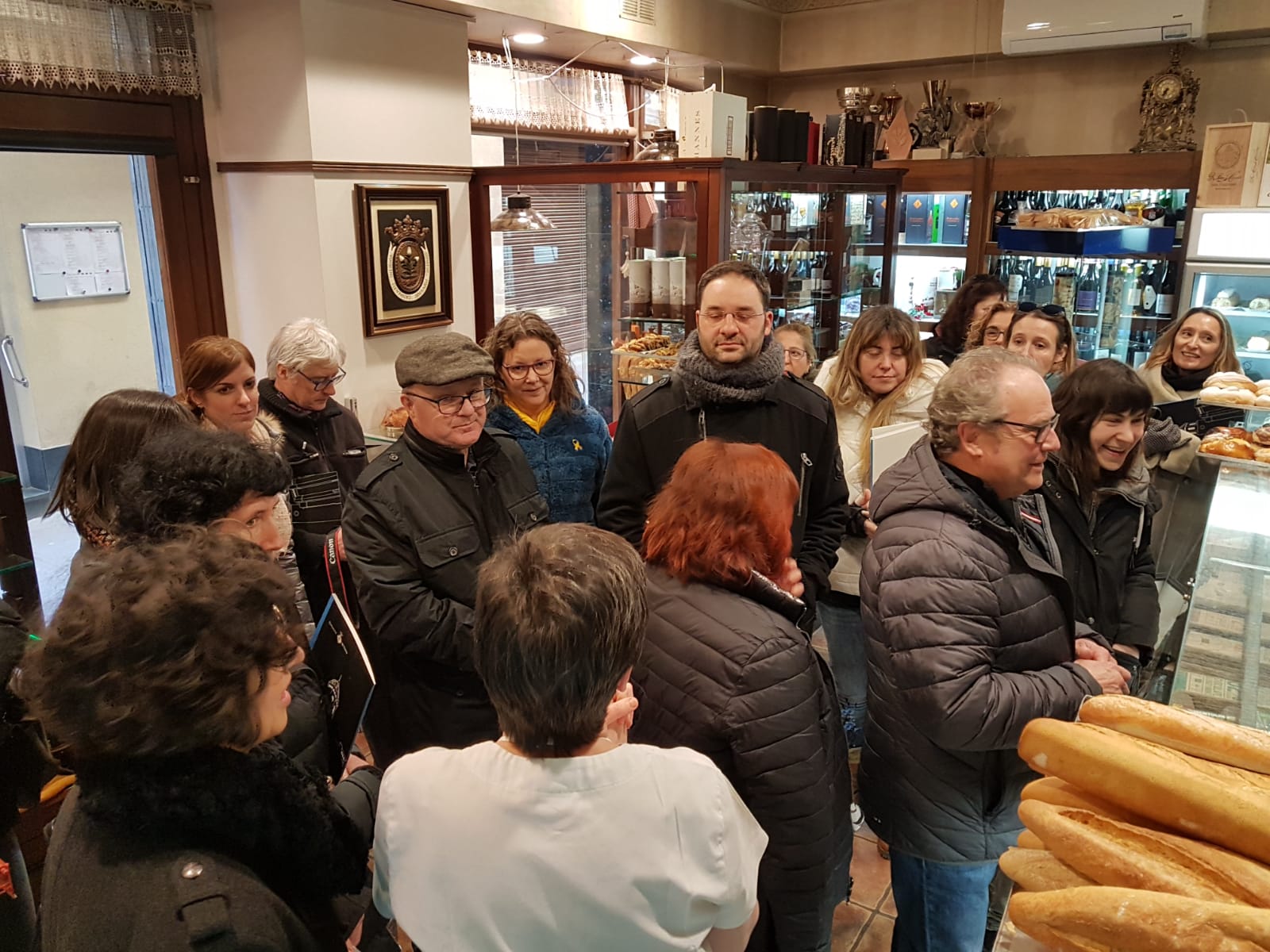 Una quinzena de comerciants del Pallars Jussà visiten Cardona per temes de dinamització comercial