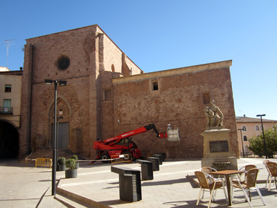 Comencen les obres de sanejament de la coberta de l'església de sant Miquel