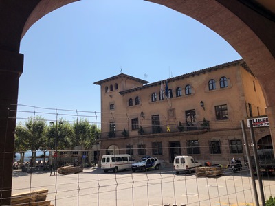 Comença la instal·lació de la plaça de bous en motiu de la Festa Major 2018