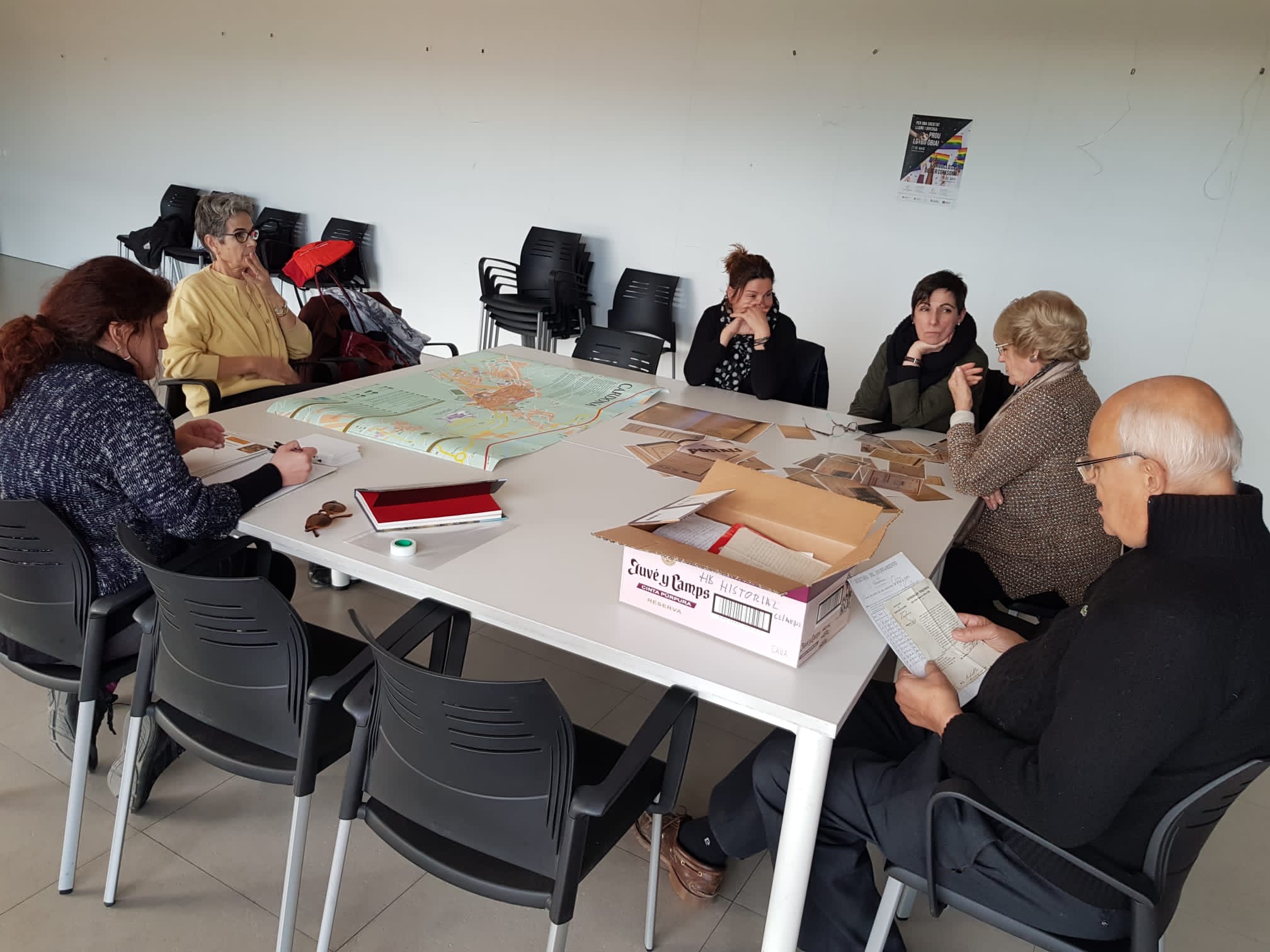 Es programen dues sessions participatives més per recuperar la memòria del comerç cardoní