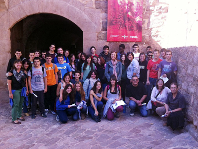 Estudiants de Cardona visiten el castell per conèixer la seva història durant la Guerra de Successió